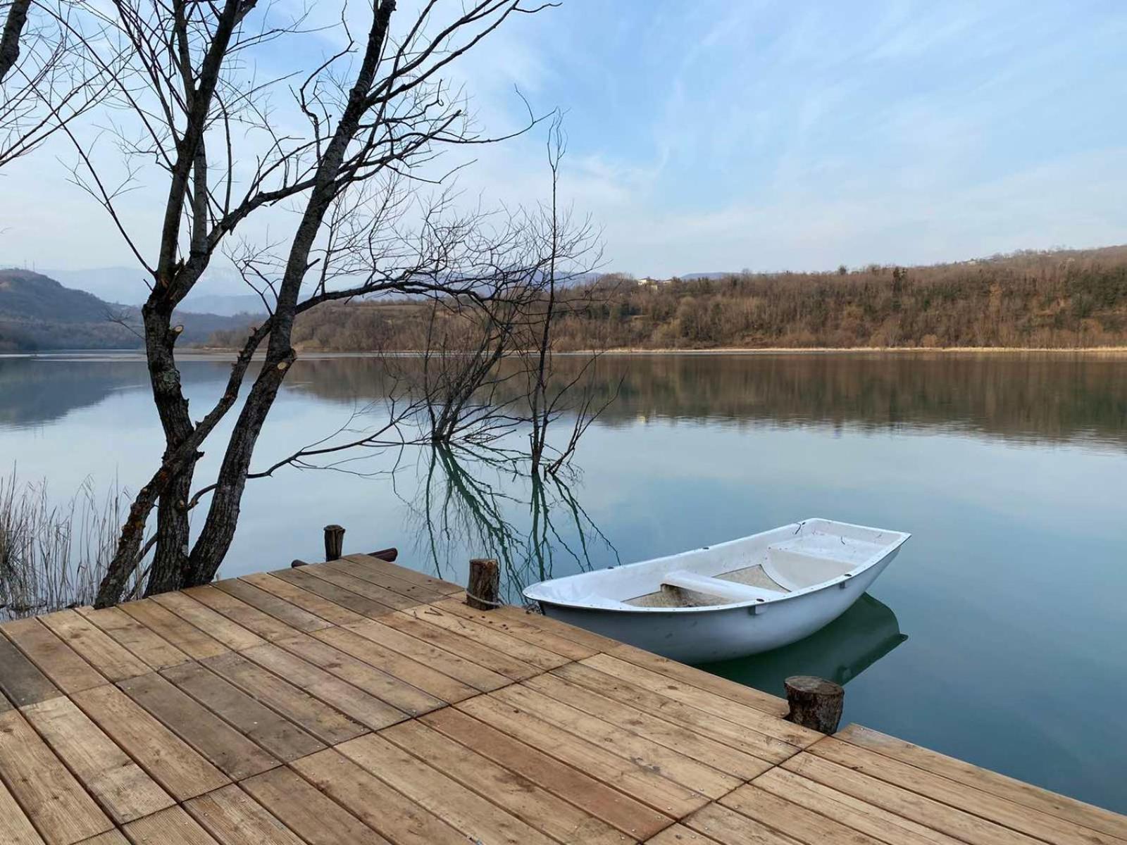ホテル Porto Gumati クタイシ エクステリア 写真