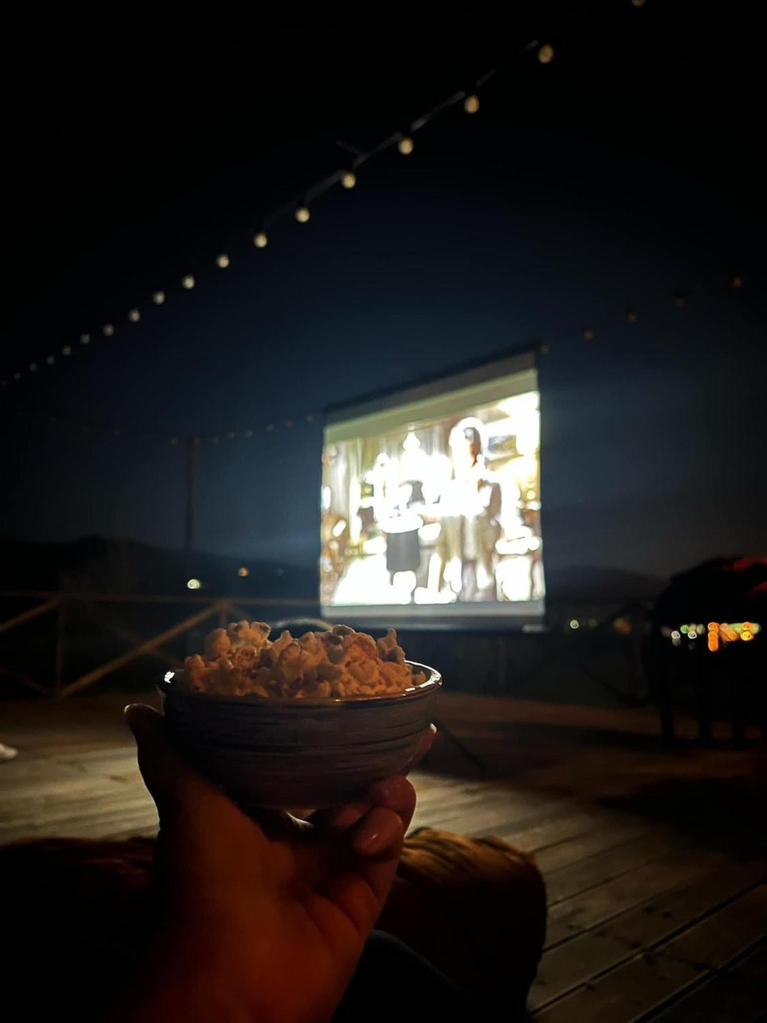 ホテル Porto Gumati クタイシ エクステリア 写真